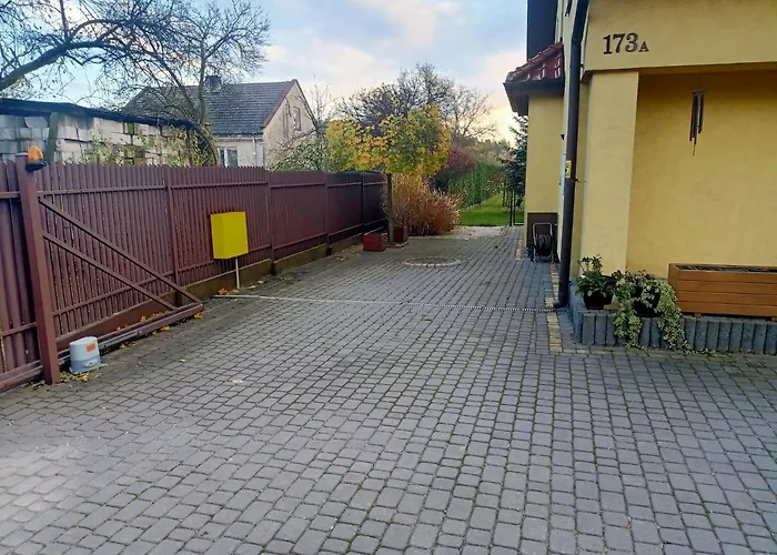 Apartament Up Rooms-Targi Domek